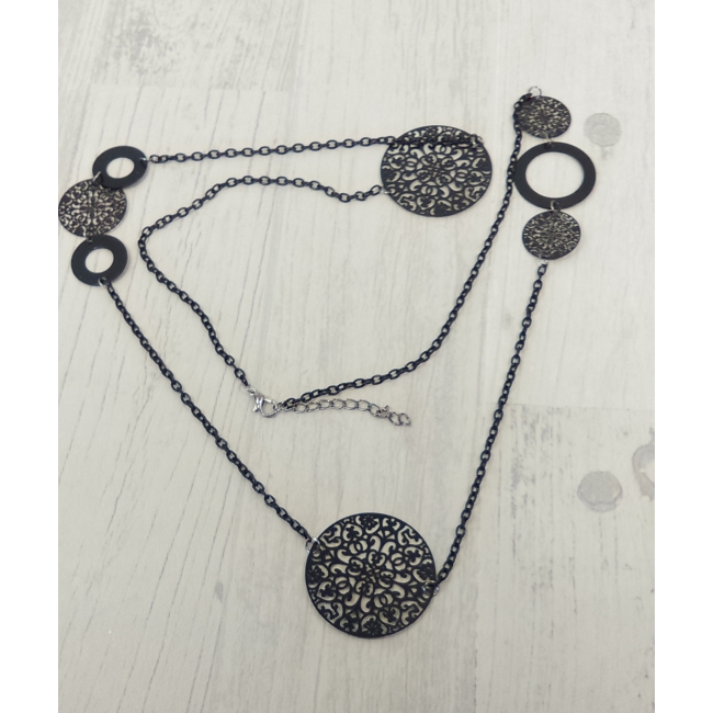 Collier sautoir noir filigrane