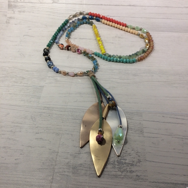 Collier sautoir perles, pierres