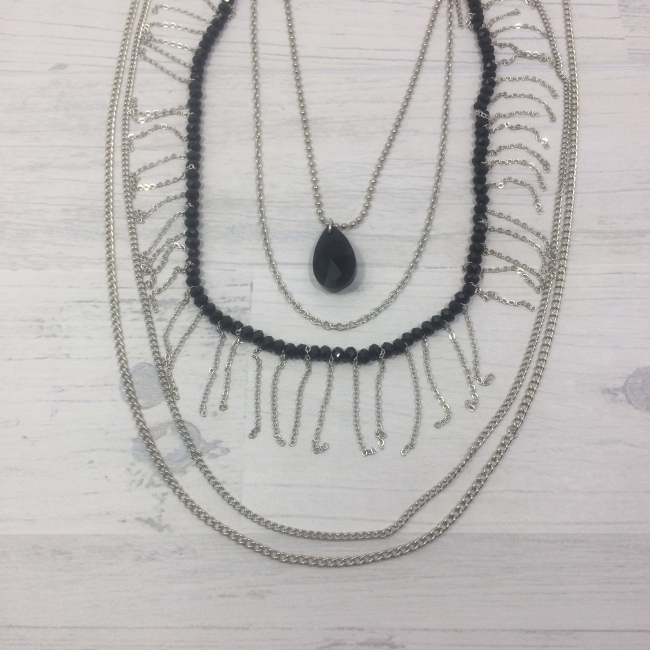 Collier sautoir multirangs