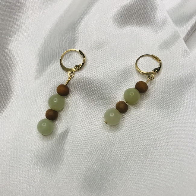 Boucles d'oreilles en acier, jade verte et bois de santal