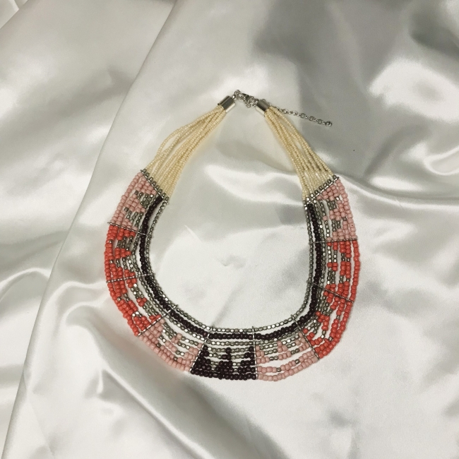 Collier de perles bleues et marron, métal argenté