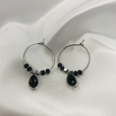 Boucles d'oreilles perles noires