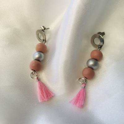 Boucles d'oreilles perles en bois et pompon