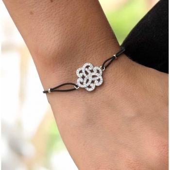 Bracelet rose en zircons