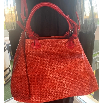 Sac en cuir tressé rouge