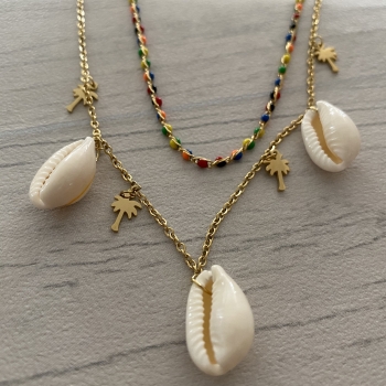 Collier doré coquillages