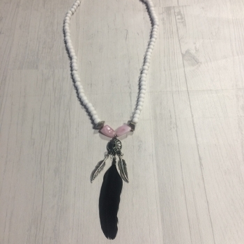 Collier sautoir plume noire