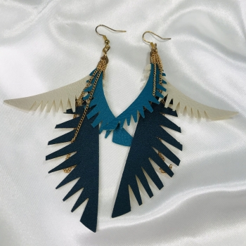 Boucles d'oreilles dorées, feuilles simili cuir