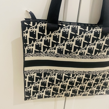 Sac cabas noir et blanc