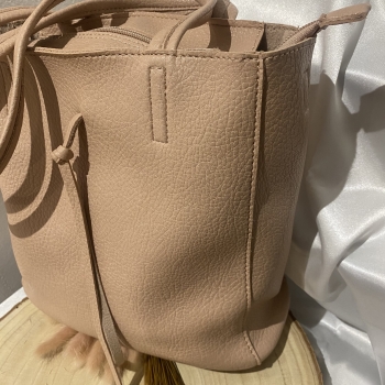Sac et pochette assortie