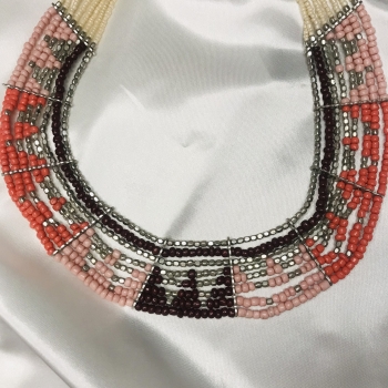 Collier de perles bleues et marron, métal argenté