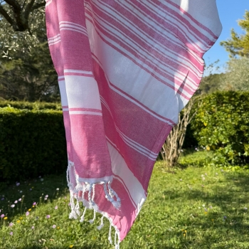 Foutas rose et blanche